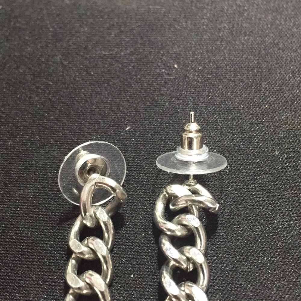 Jewelry - Picture 3 of 3